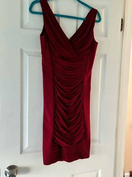 White House Black Market Ruched V-Neck Mini Dress in Burgundy - Picture 3 of 3